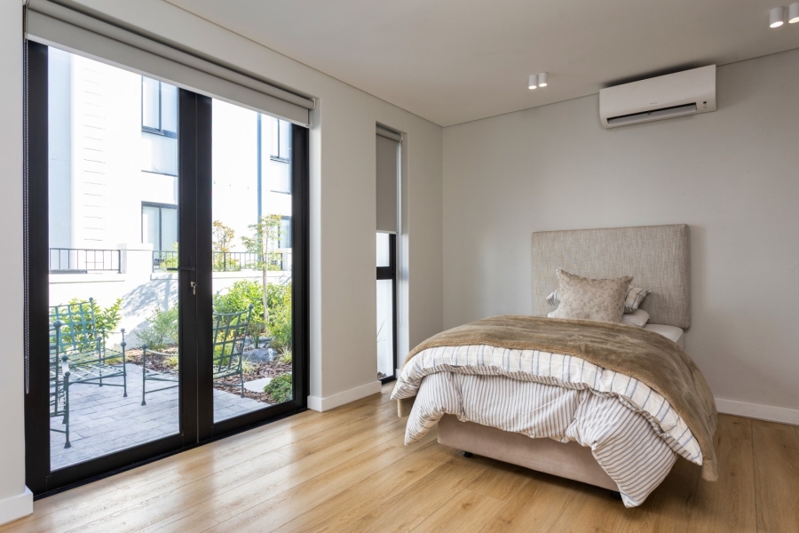 4 Bedroom Property for Sale in Pearl Valley at Val de Vie Western Cape